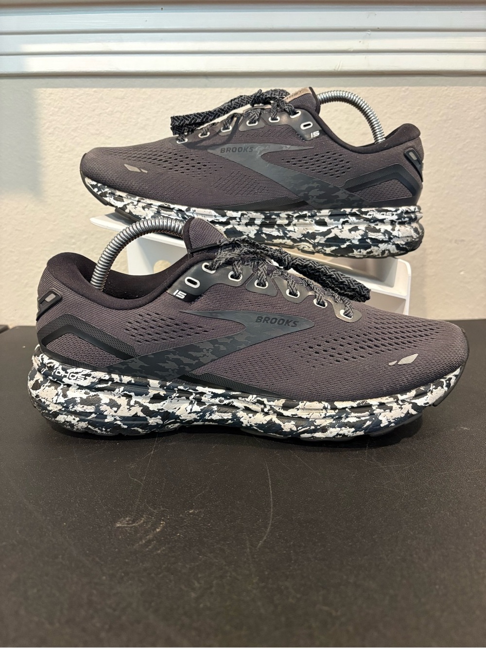 Brooks Women’s Ghost 15 Gray Black Marbled Running Shoes Size 10.5 Fast Shipping
